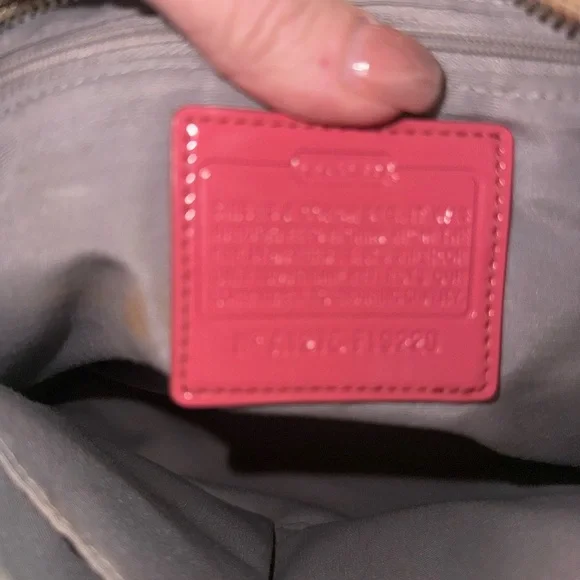 Coach Signature Stripe Crossbody Bag – Authentic - Picture 9 of 14